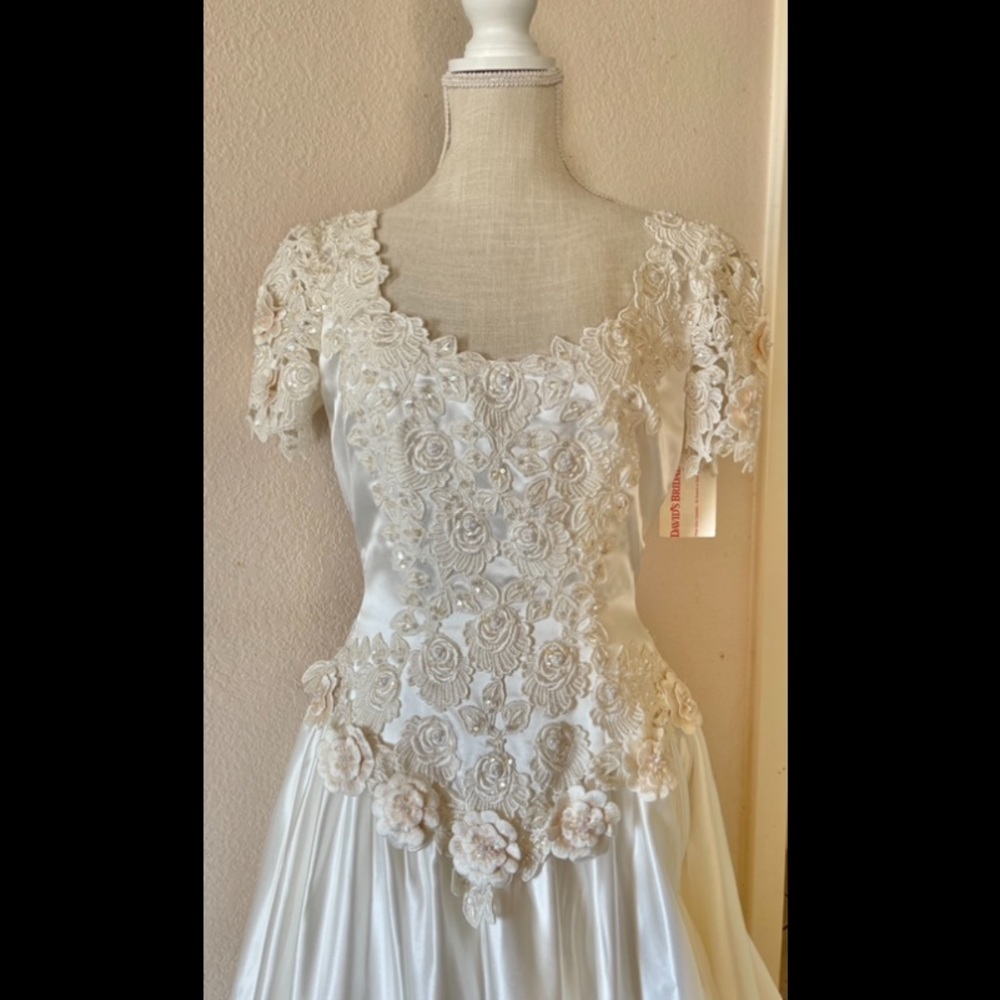 Beautiful Wedding Gown!
